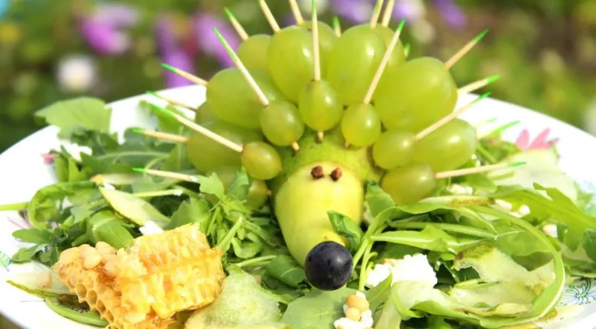 Рецепт салата "Зеленый ёжик из изумрудного леса"