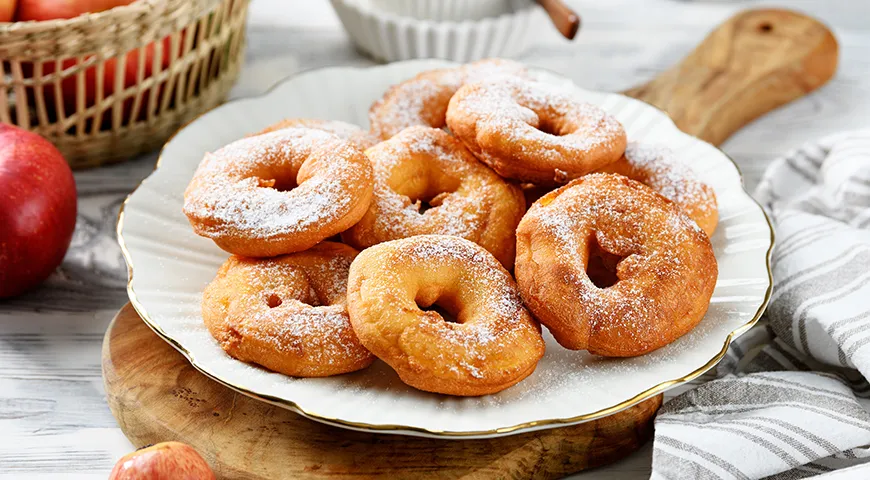 Детские пышки с яблоками