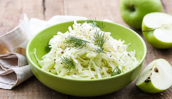 Салат из белокочанной капусты с медом