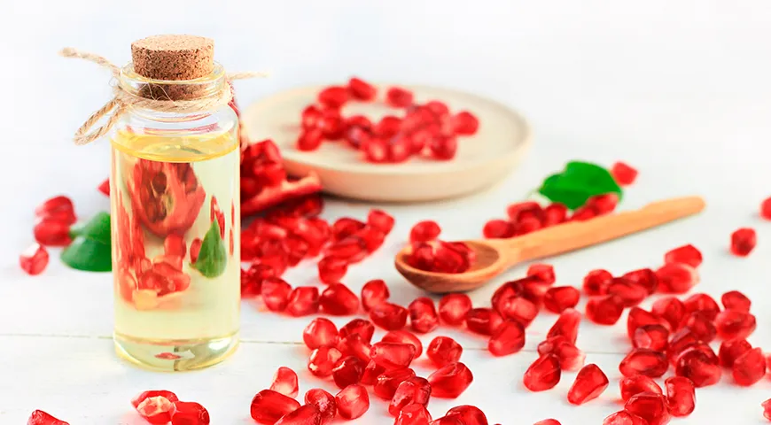 Лучше всего приобретать гранатовое масло в специализированных магазинах органической и натуральной продукции