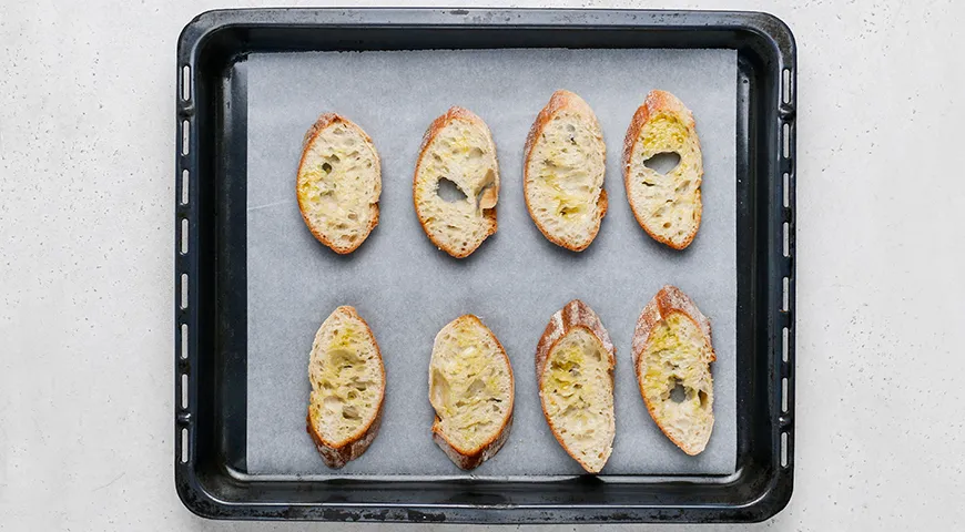 Брускетта Цезарь с курицей