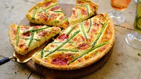 Пирог с колбасой