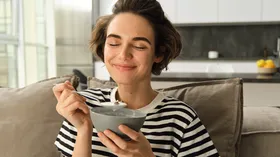 Сахар остается, «суперфуды» уходят: врач Кашух разрушила 2 мифа о здоровом питании