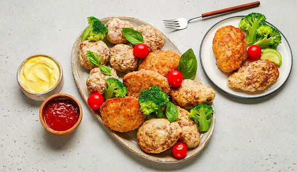 Как приготовить сочные котлеты из курицы и индейки: 8 советов шеф-повара для идеального результата