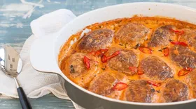 Рецепты с соусом томатным и говяжьим фаршем жирным