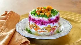 Селедка под шубой с фруктами