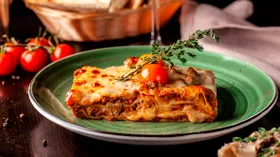 10 рецептов ленивой лазаньи для семейных обедов и ужинов