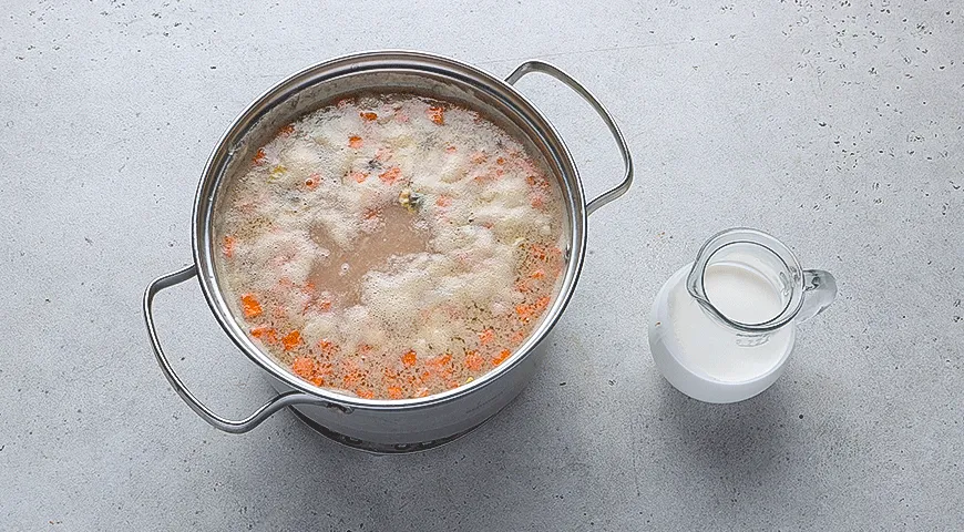 Сливочный картофельный суп с морепродуктами