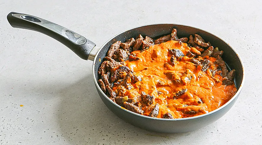 Бефстроганов с гречкой