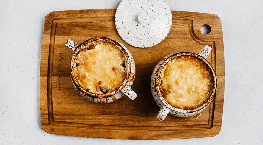 Грибы с картошкой в горшочках в духовке