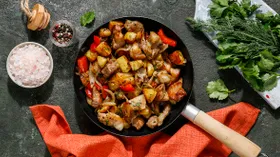 Горячая сковородка со свининой