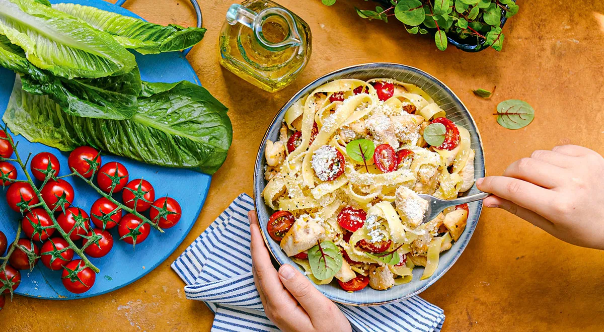 Рецепт тальятелле с куриным филе и помидорами черри