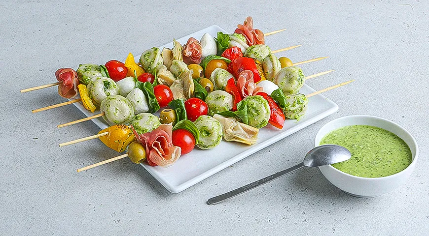 Закусочные шашлычки с пельменями