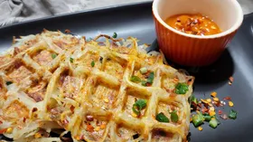 Картофельные вафли с тунцом
