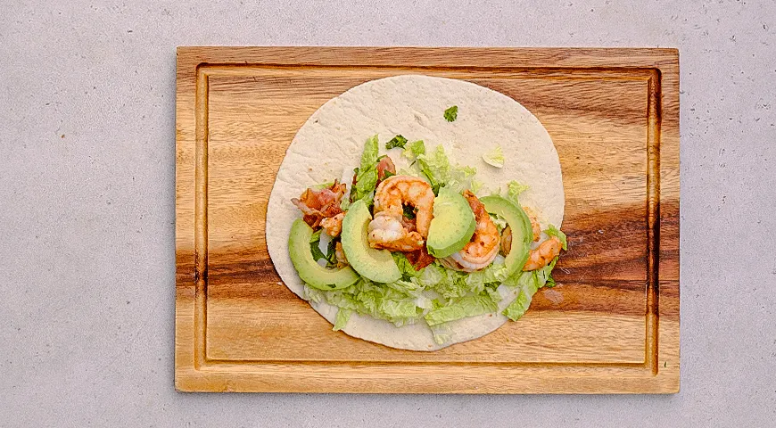 Тако с креветками и беконом