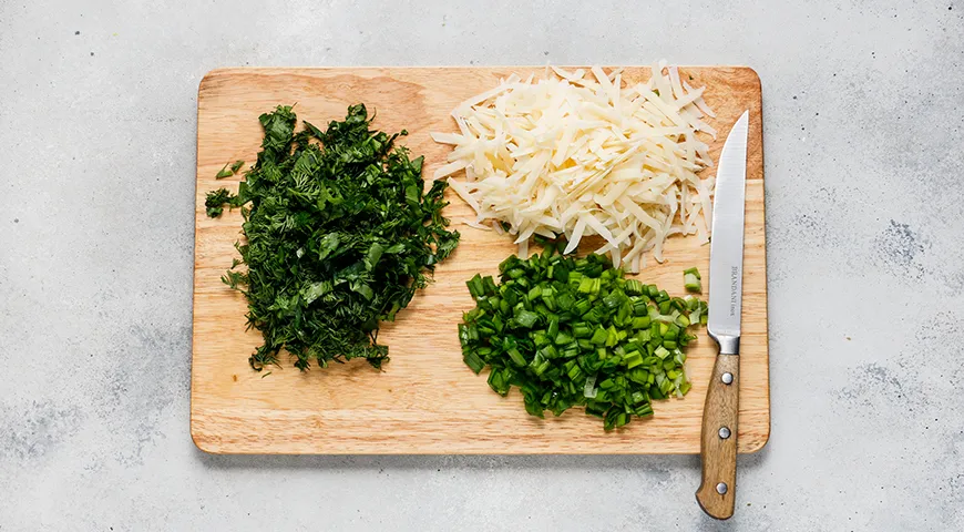 Чебуреки с сыром, зеленью и творогом