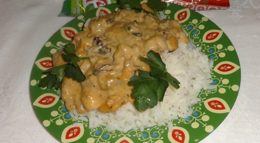 Готовим морской коктейль в "розовой" глазури с рисом