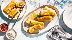Рецепты с молочной продукцией, мукой и говяжьим фаршем жирным