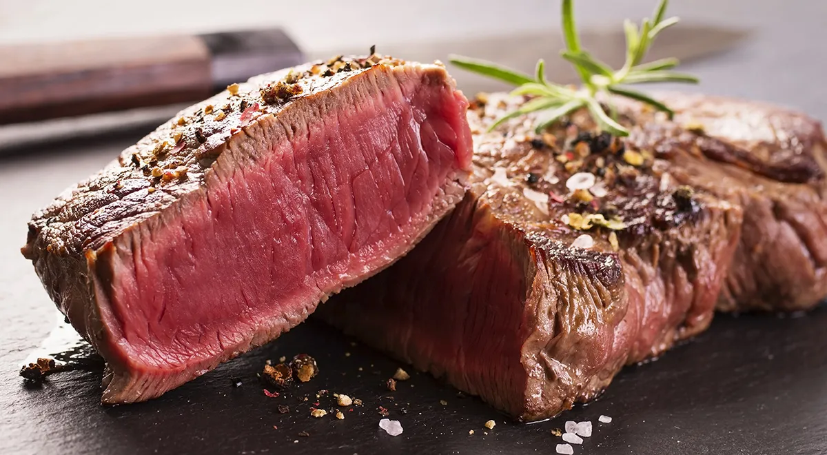 Стейк рибай мраморная говядина. Стейк стриплойн нью йорк. Стейк говяжий рибай. Денвер стейк портерхаус. Мясо для стейка рибай.