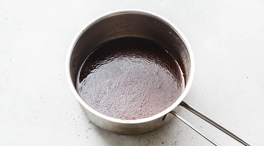 Куриные крылышки в пиве на сковороде