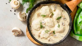 Котлеты в сметанном соусе