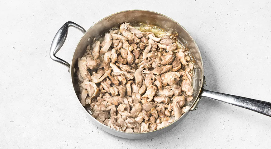 Жаркое из курицы с картошкой