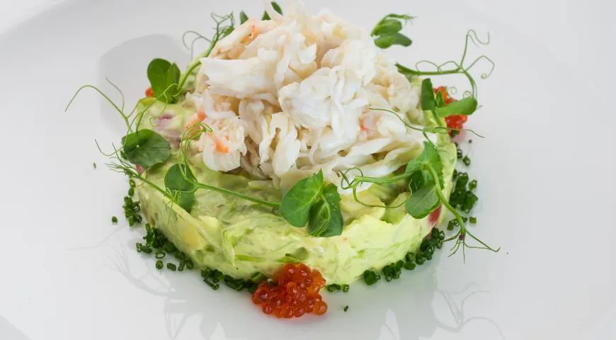 Салат с крабом и муссом из авокадо, пошаговый рецепт с фото от автора ...