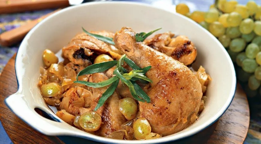 Курица с виноградом