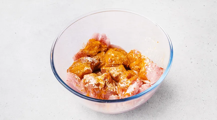 Индейка с брокколи в духовке