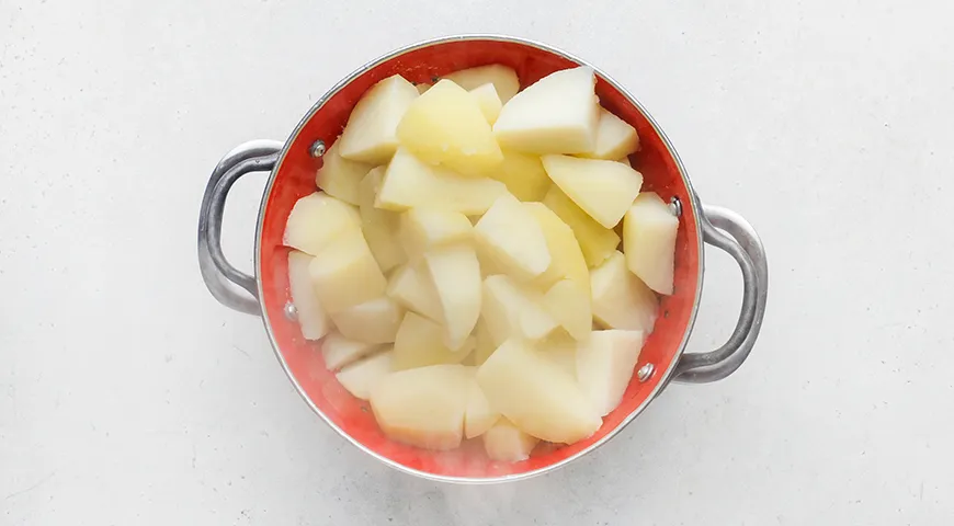 Картофельная запеканка с сосисками и сыром