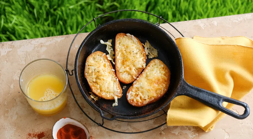 Рецепт гренок с сыром на сковороде