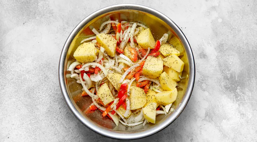 Купаты с картошкой в духовке