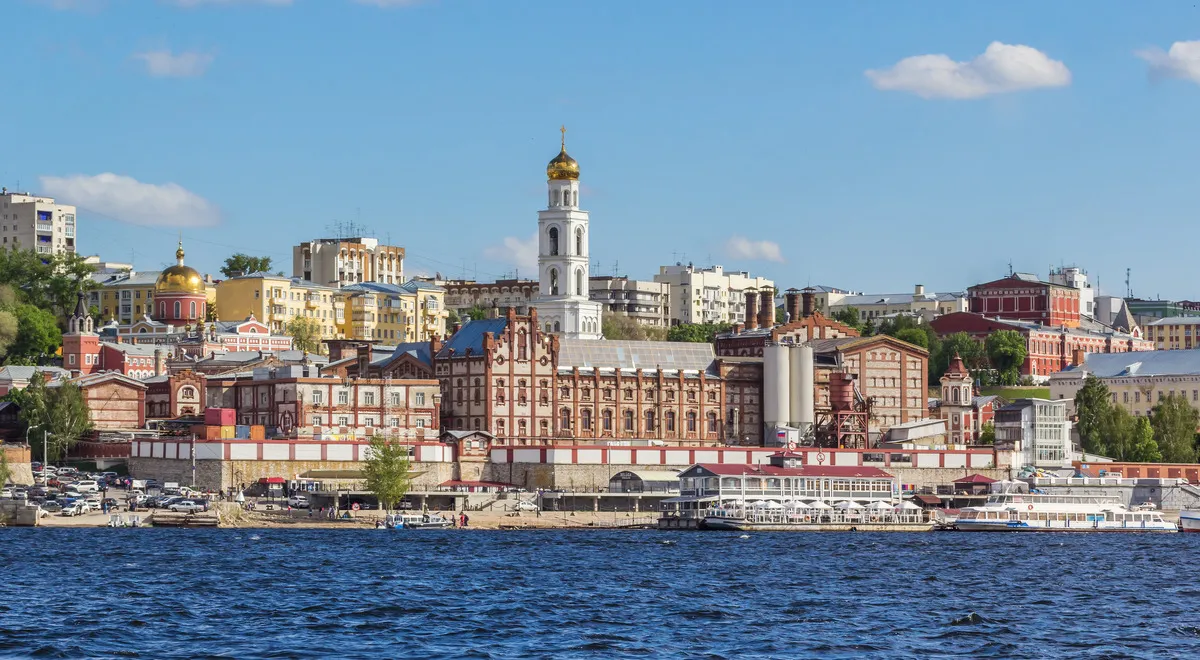 В Самаре парочка занялась сексом на улице, прямо на глазах у прохожих