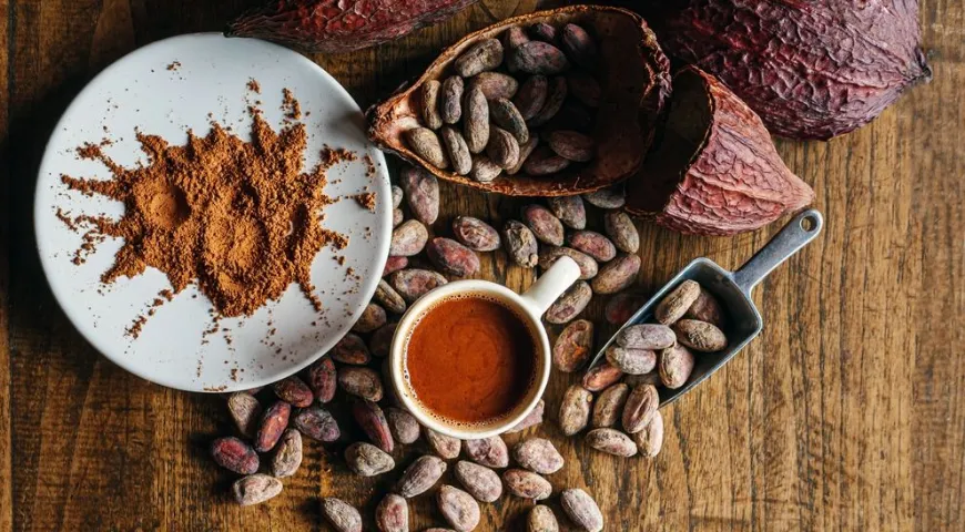 Полезнее всего употреблять какао без молока и сахара