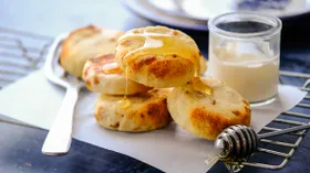 Рецепты со сметаной, сухофруктами и манной крупой