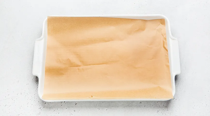 Яблочный рулет на сгущенном молоке