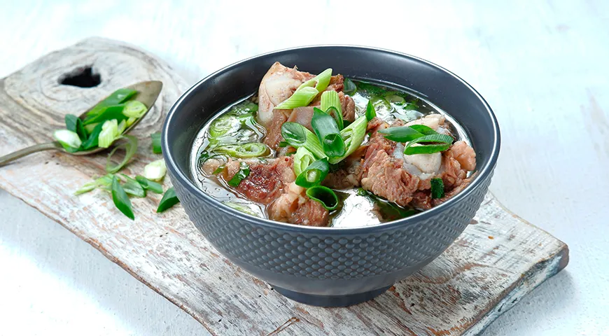 Кальбитан — суп из говяжьих ребрышек