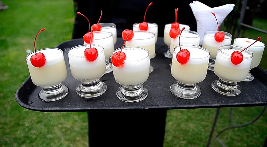 Оригинальная подача «Писко сауэр» в Лиме, столице Перу