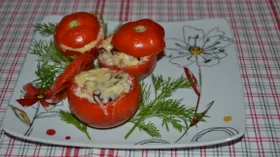 Помидоры, фаршированные фасолью и грибами