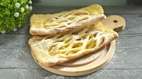 Слойки с абрикосами в духовке