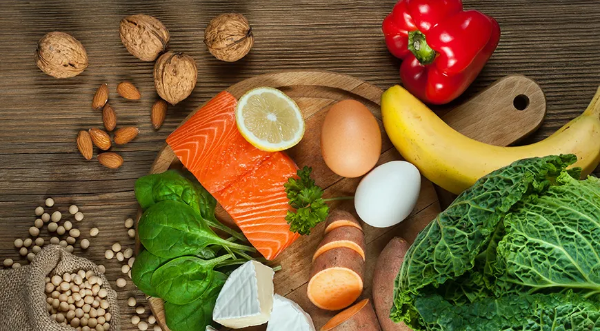 Чтобы укрепить организм, добавьте в меню продукты, богатые белками, кальцием и витаминами