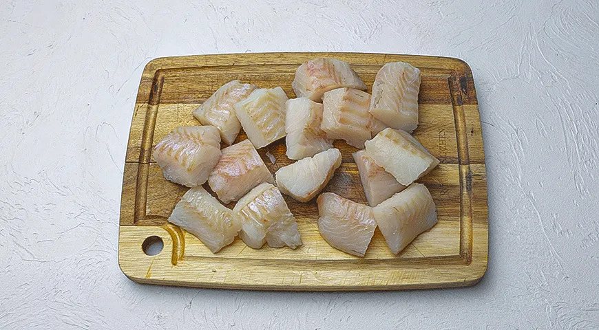 Шашлык из белой рыбы с мятным соусом