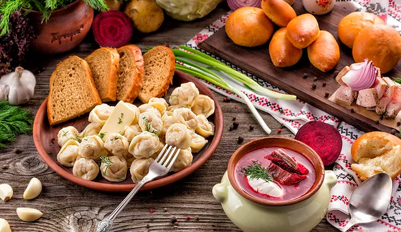6 мест в России, которые нужно посетить, чтобы узнать вкус исконно русских кулинарных традиций