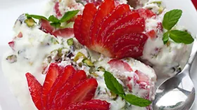 Рецепты с фруктами, клубникой и орехами
