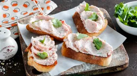 Бутерброд с морепродуктами