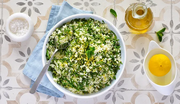 Кускус, черемша и мята