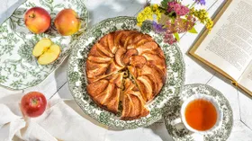 ПП шарлотка с яблоками и творогом