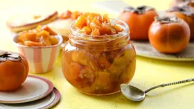 Рецепты с приправами, лимоном и хурмой