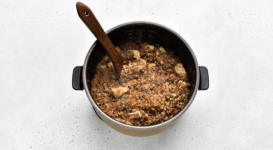 Гречка по-купечески в мультиварке с курицей