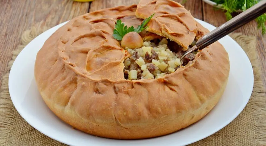 Зур Бэлеш с мясом и картофелем (Tatar Big Pie – Зур-Белеш) - Вкусные заметки